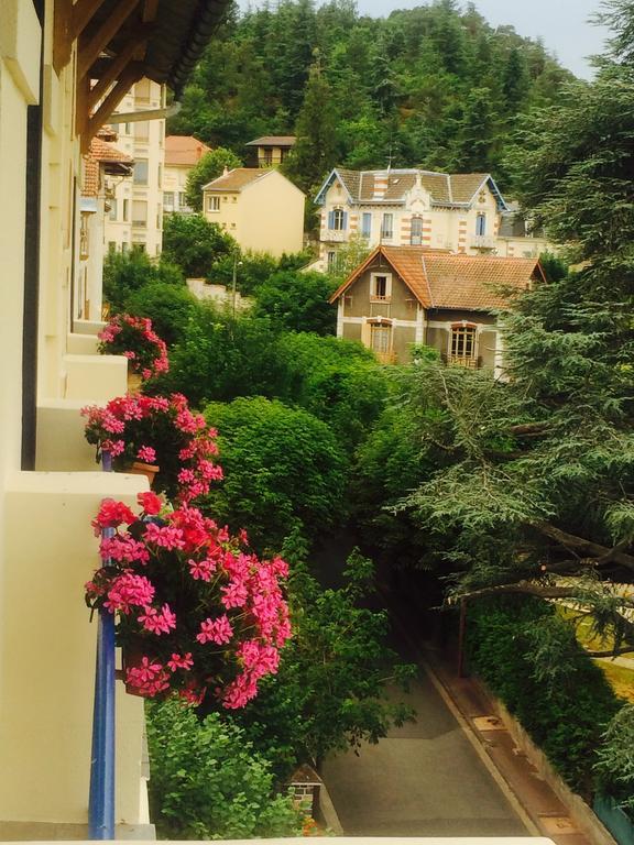 Bellevue Hotel Châtel-Guyon Esterno foto